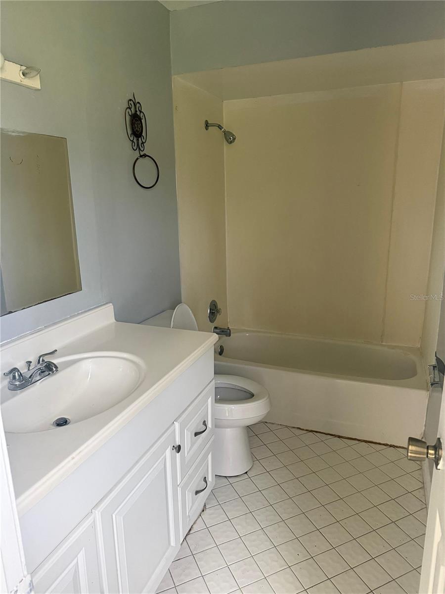 Image 7 of 15 For 5207 Via Hacienda Circle B101