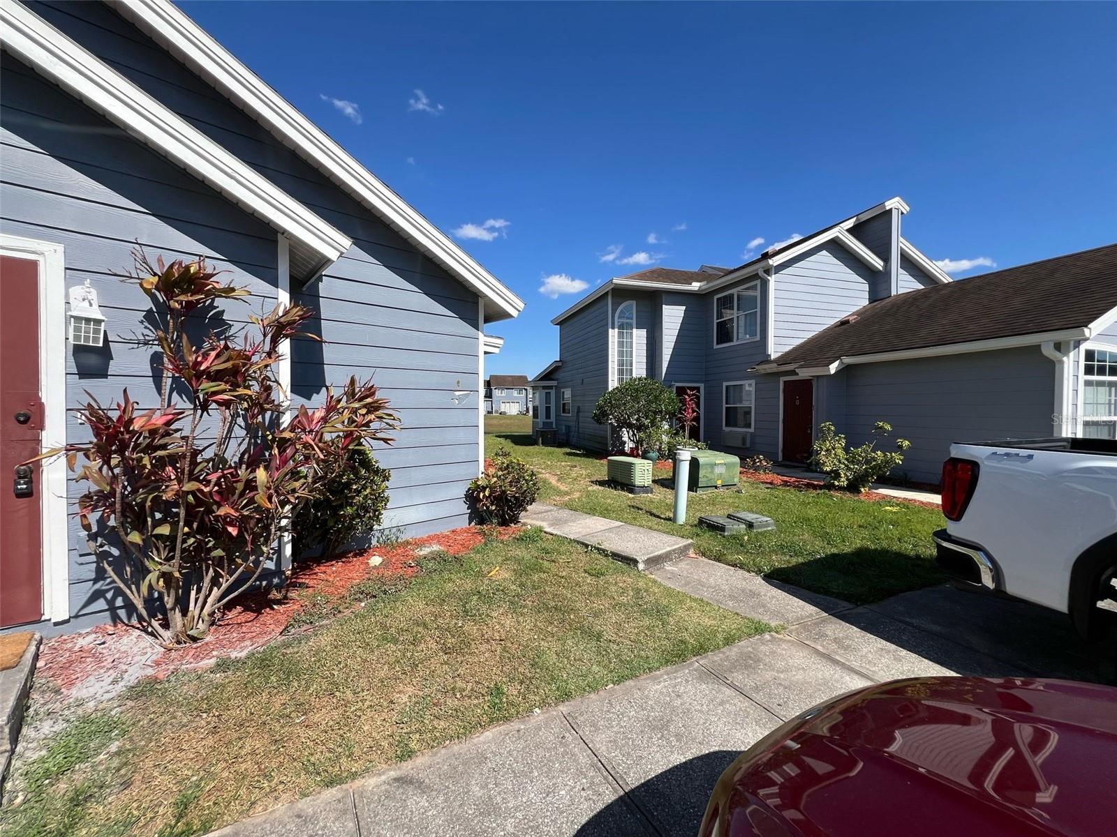 Image 3 of 29 For 833 Caribbean Drive B