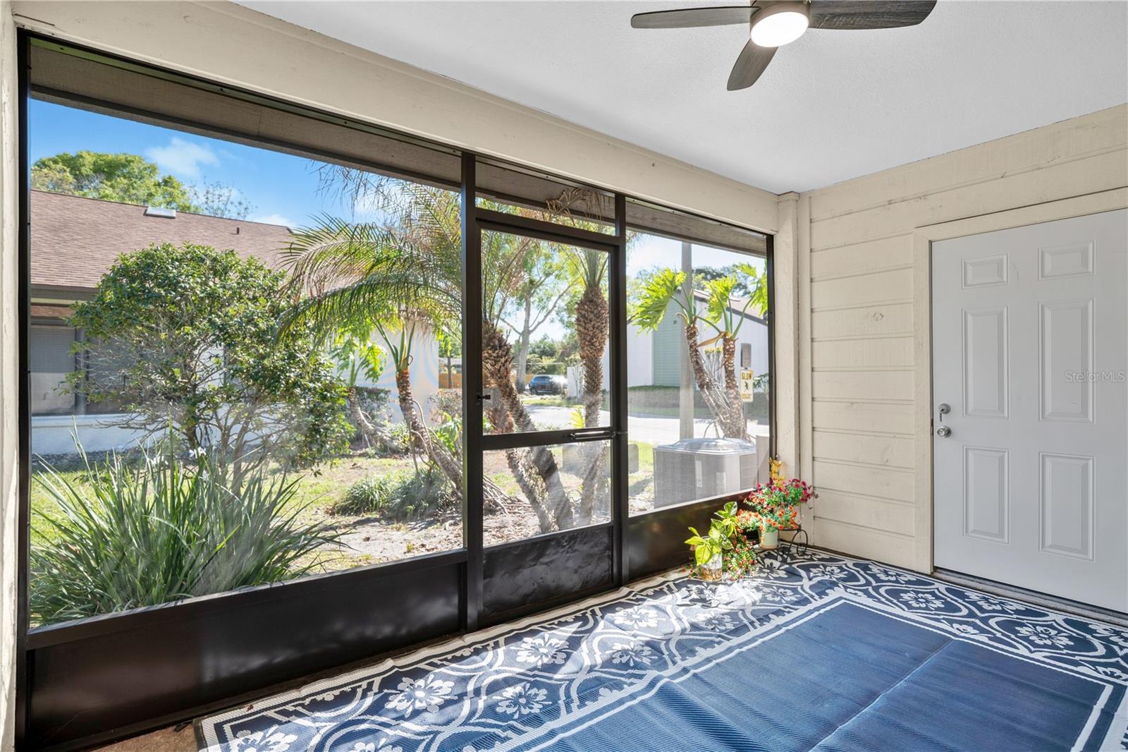 Image 20 of 26 For 2401 Sun Valley Circle 2401