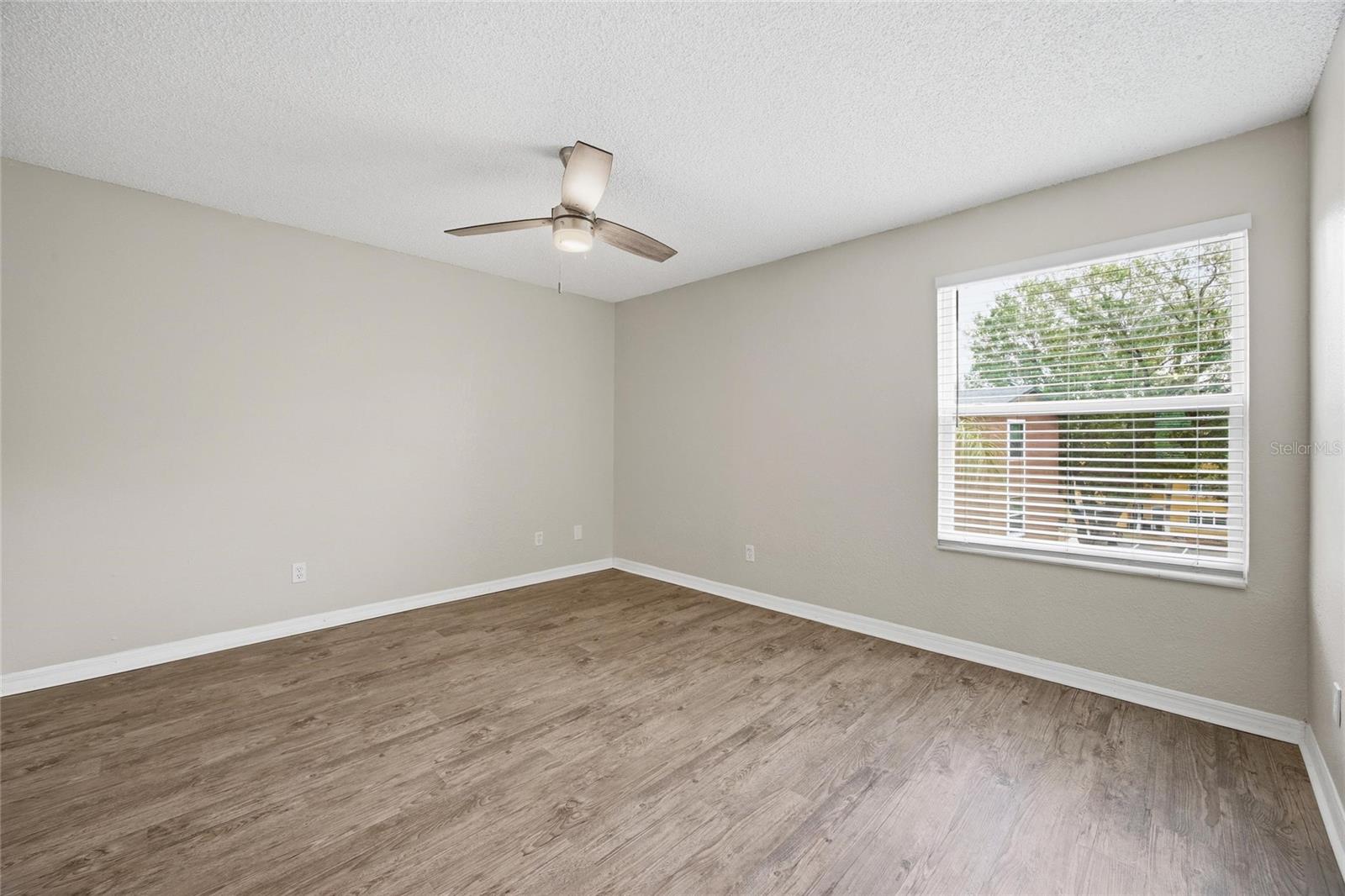 Image 17 of 26 For 4532 Commander Drive 2132