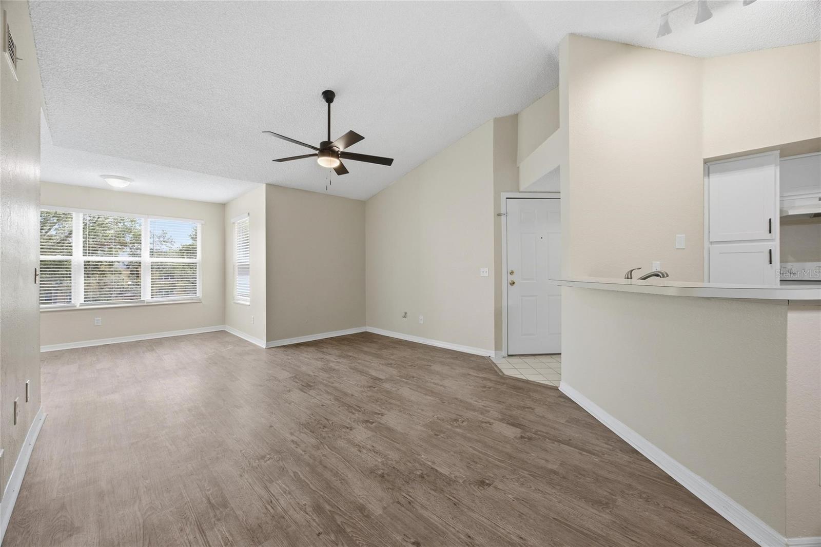 Image 9 of 26 For 4532 Commander Drive 2132