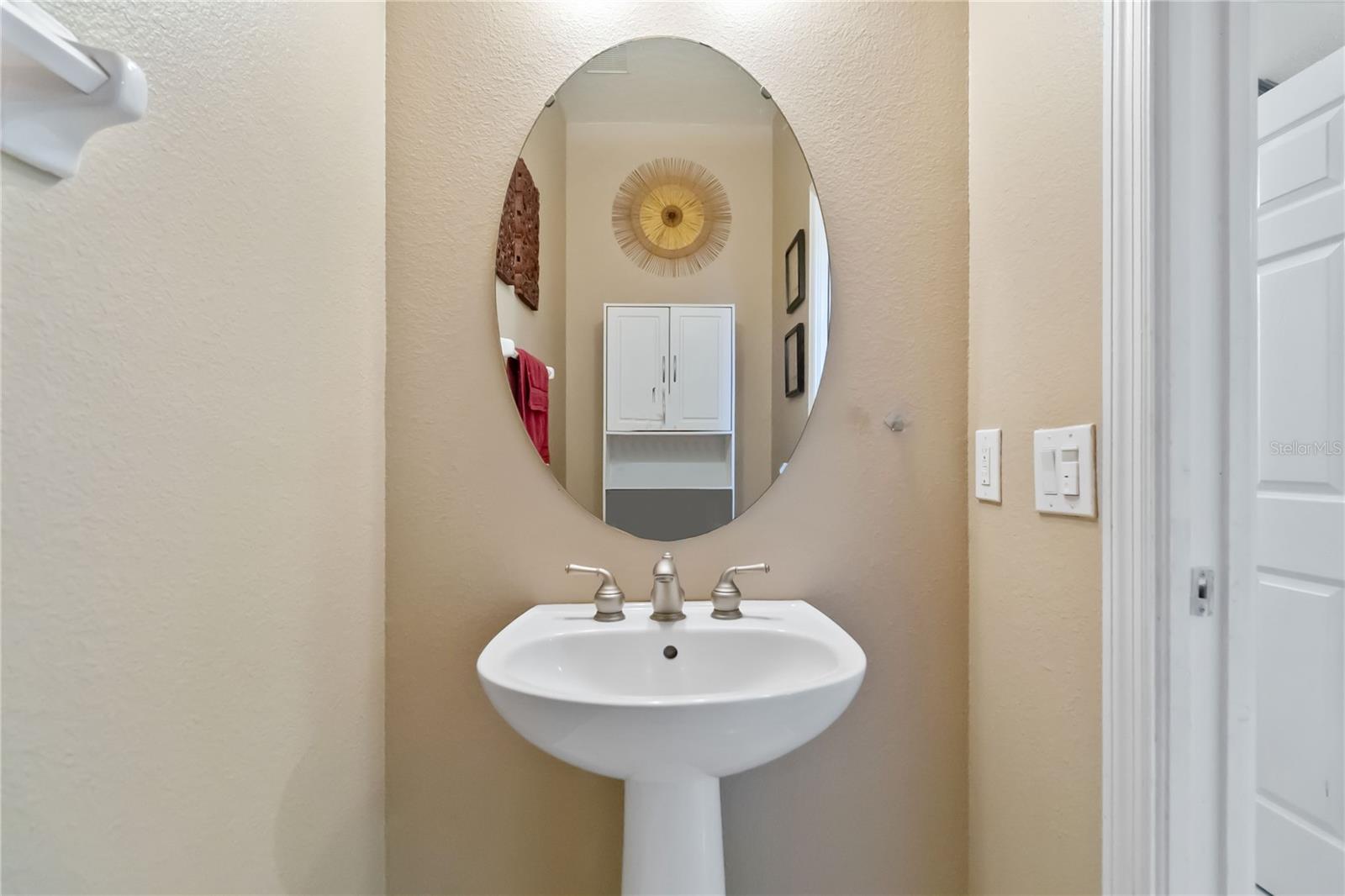 Image 10 of 43 For 10711 Mottram Point