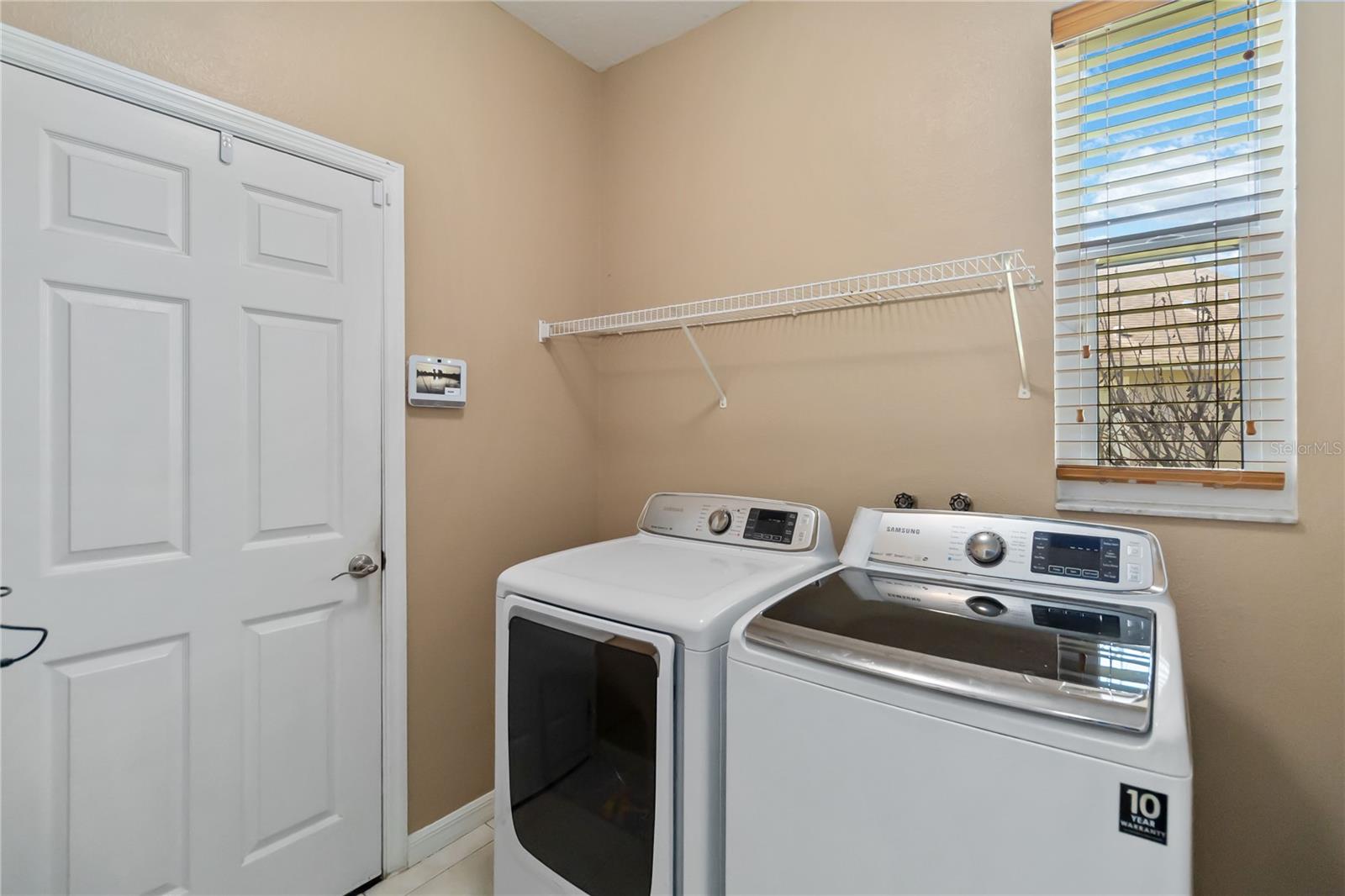 Image 11 of 43 For 10711 Mottram Point