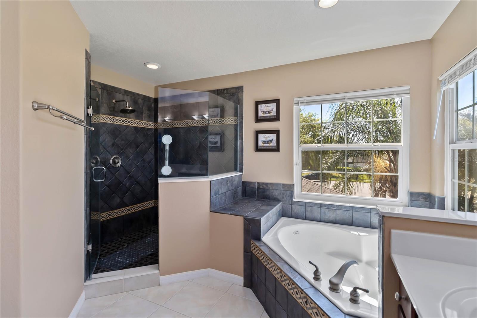 Image 16 of 43 For 10711 Mottram Point