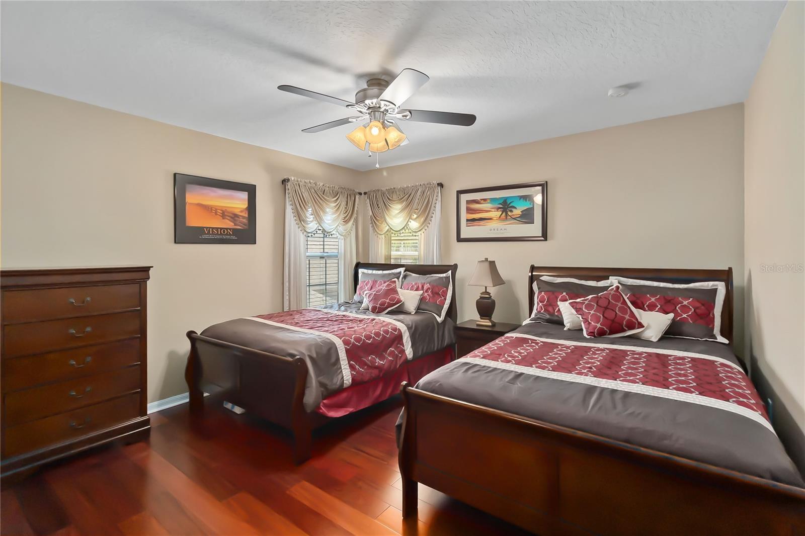 Image 19 of 43 For 10711 Mottram Point