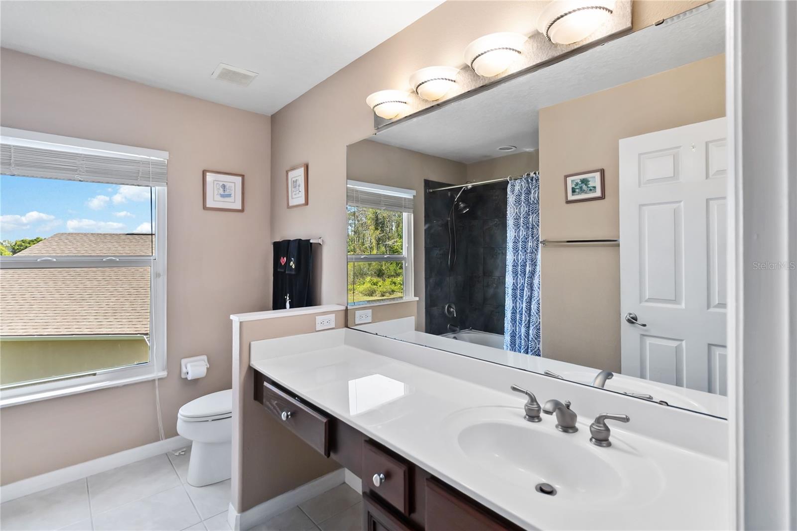 Image 20 of 43 For 10711 Mottram Point