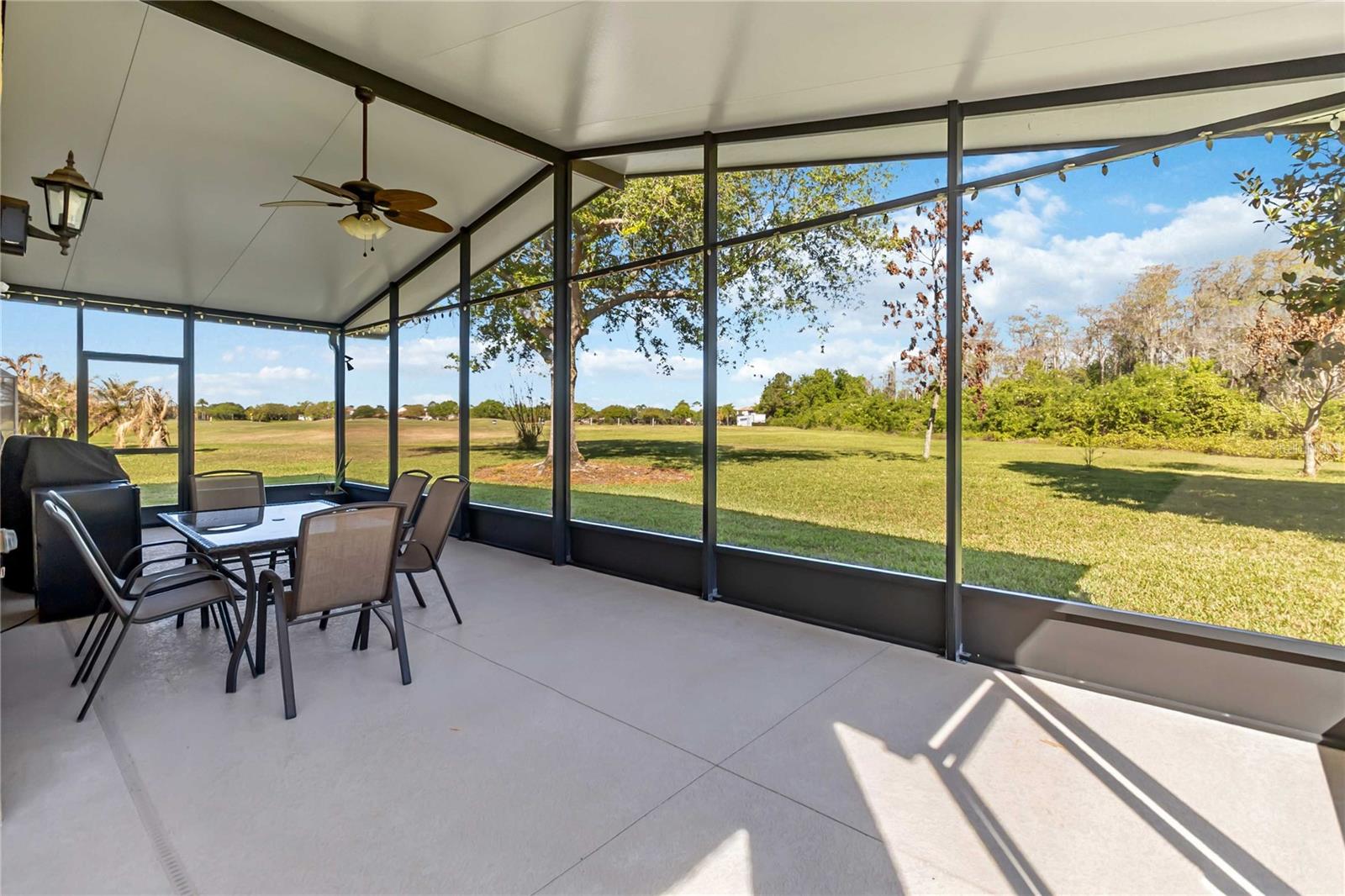 Image 23 of 43 For 10711 Mottram Point