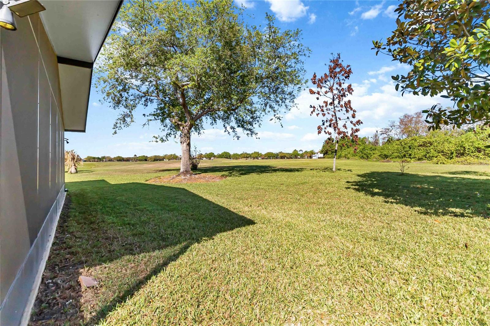 Image 24 of 43 For 10711 Mottram Point