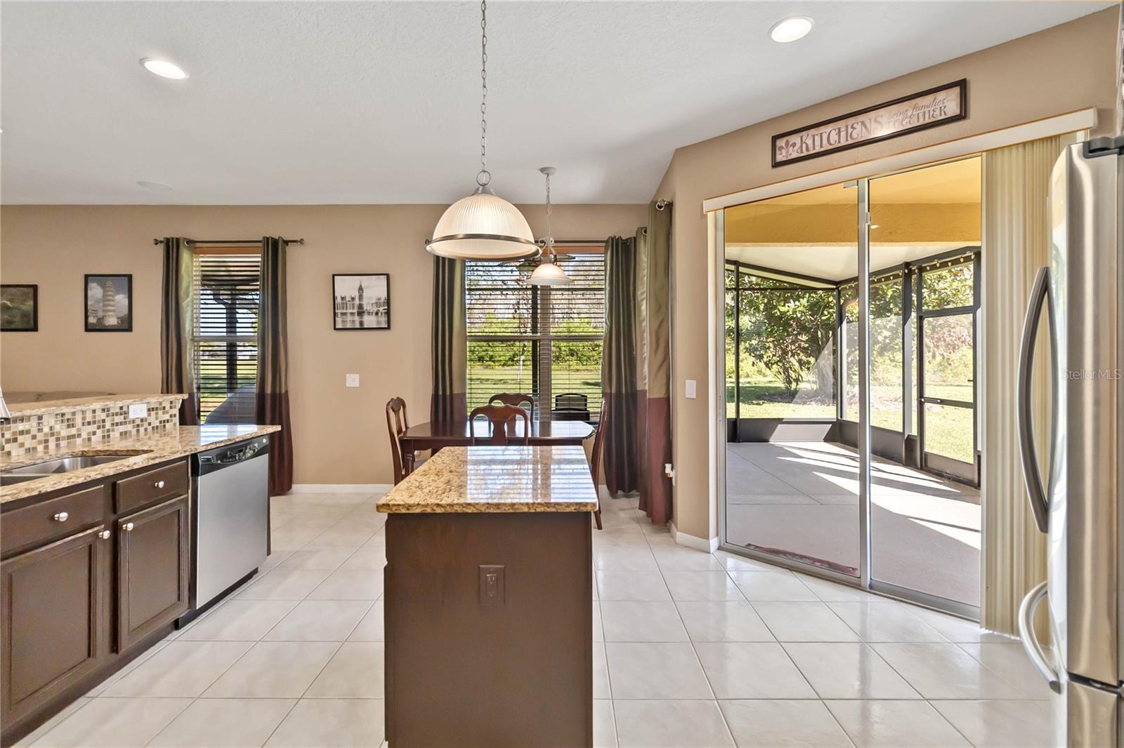 Image 6 of 43 For 10711 Mottram Point