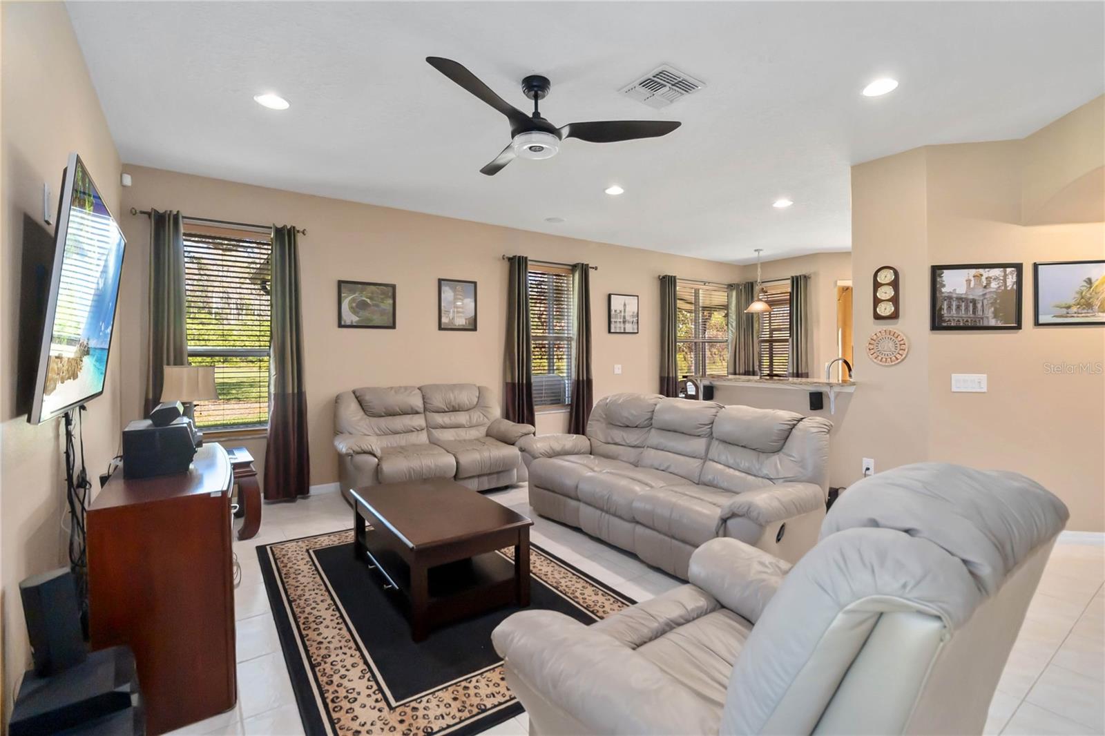 Image 9 of 43 For 10711 Mottram Point