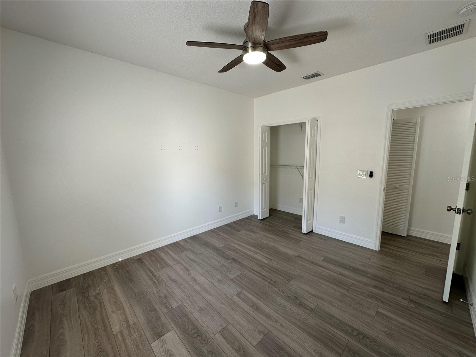 Image 16 of 21 For 4874 Sweet Cedar Circle