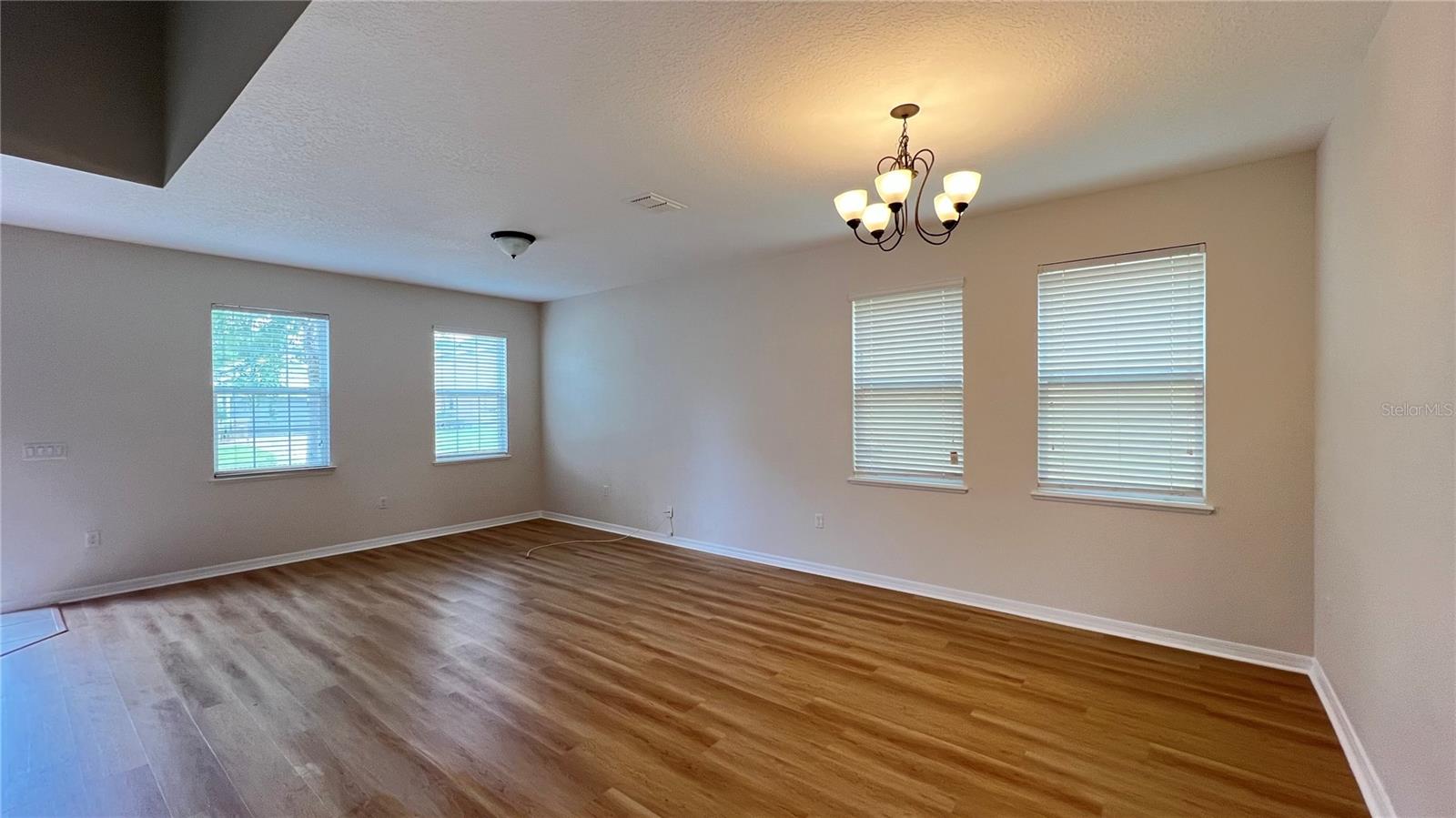 Image 9 of 42 For 16048 Yelloweyed Drive