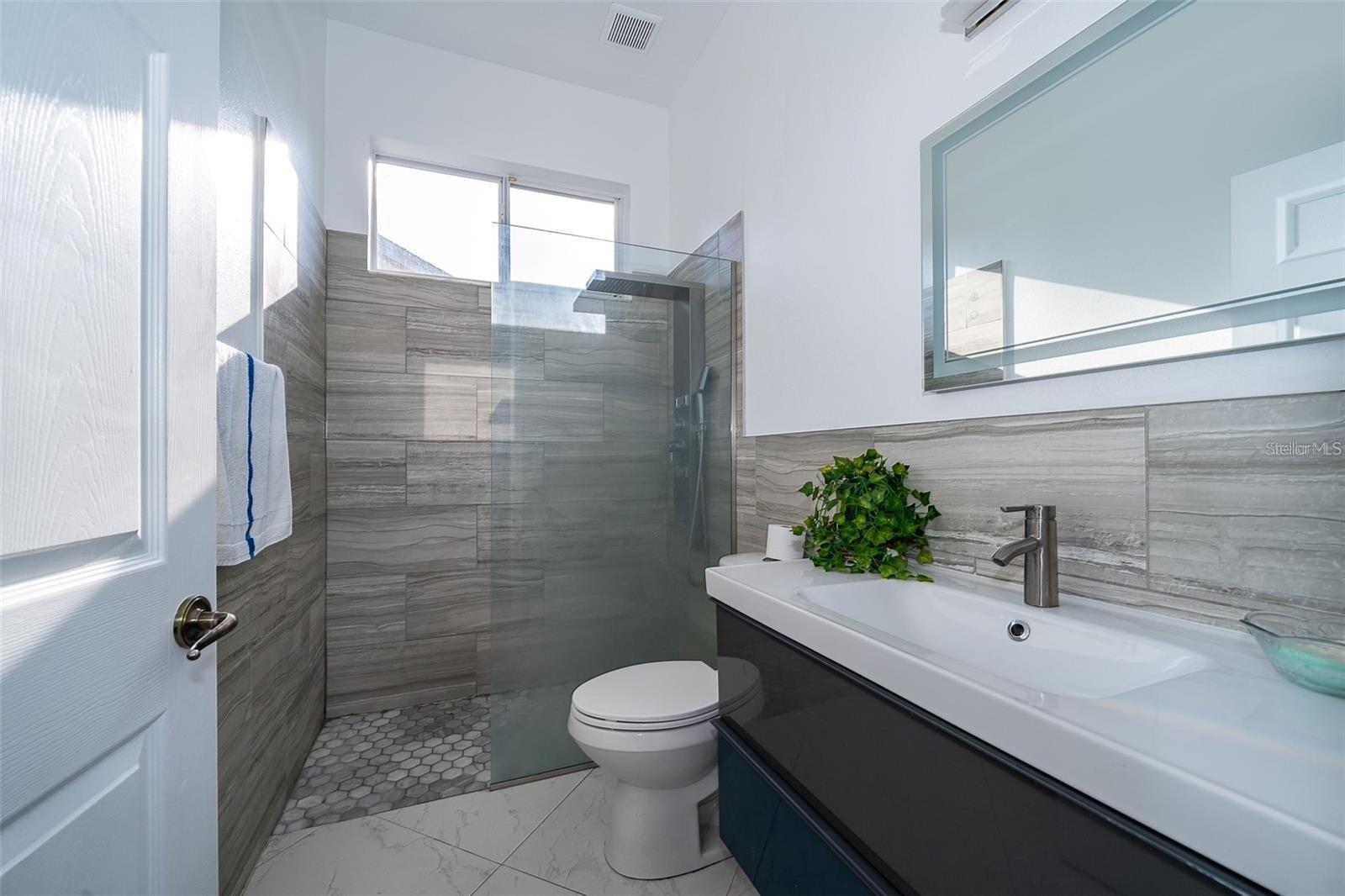 Image 19 of 40 For 5130 Chelwyn Court