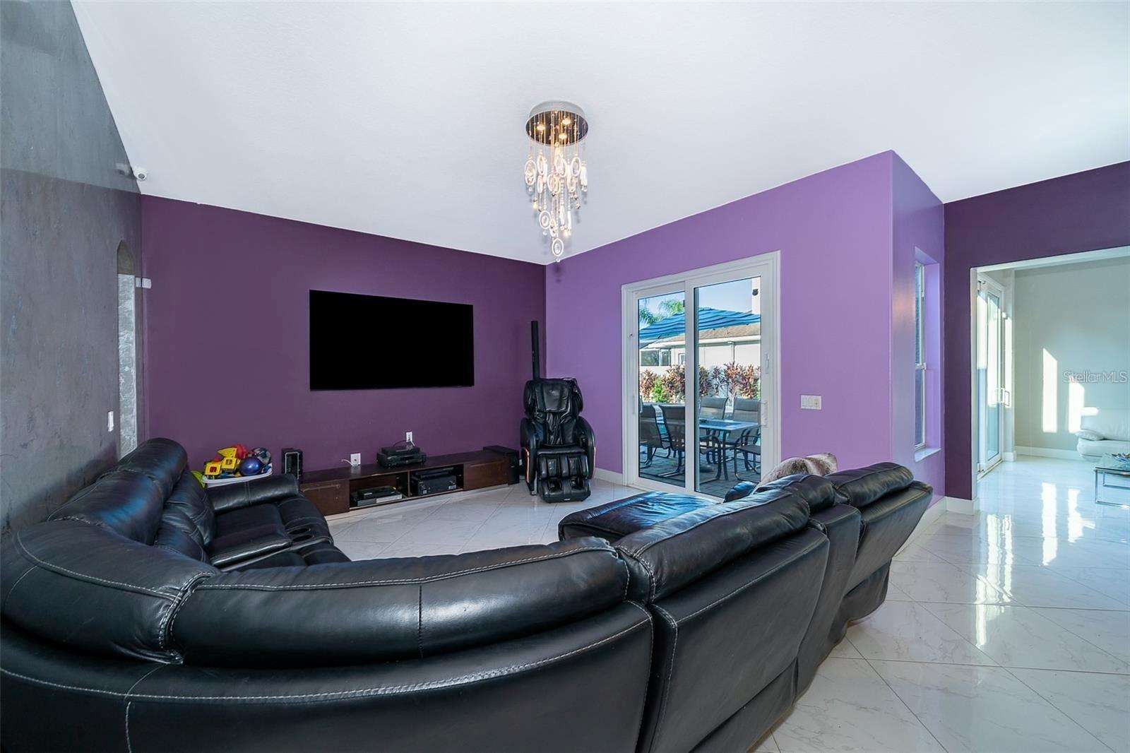 Image 34 of 40 For 5130 Chelwyn Court