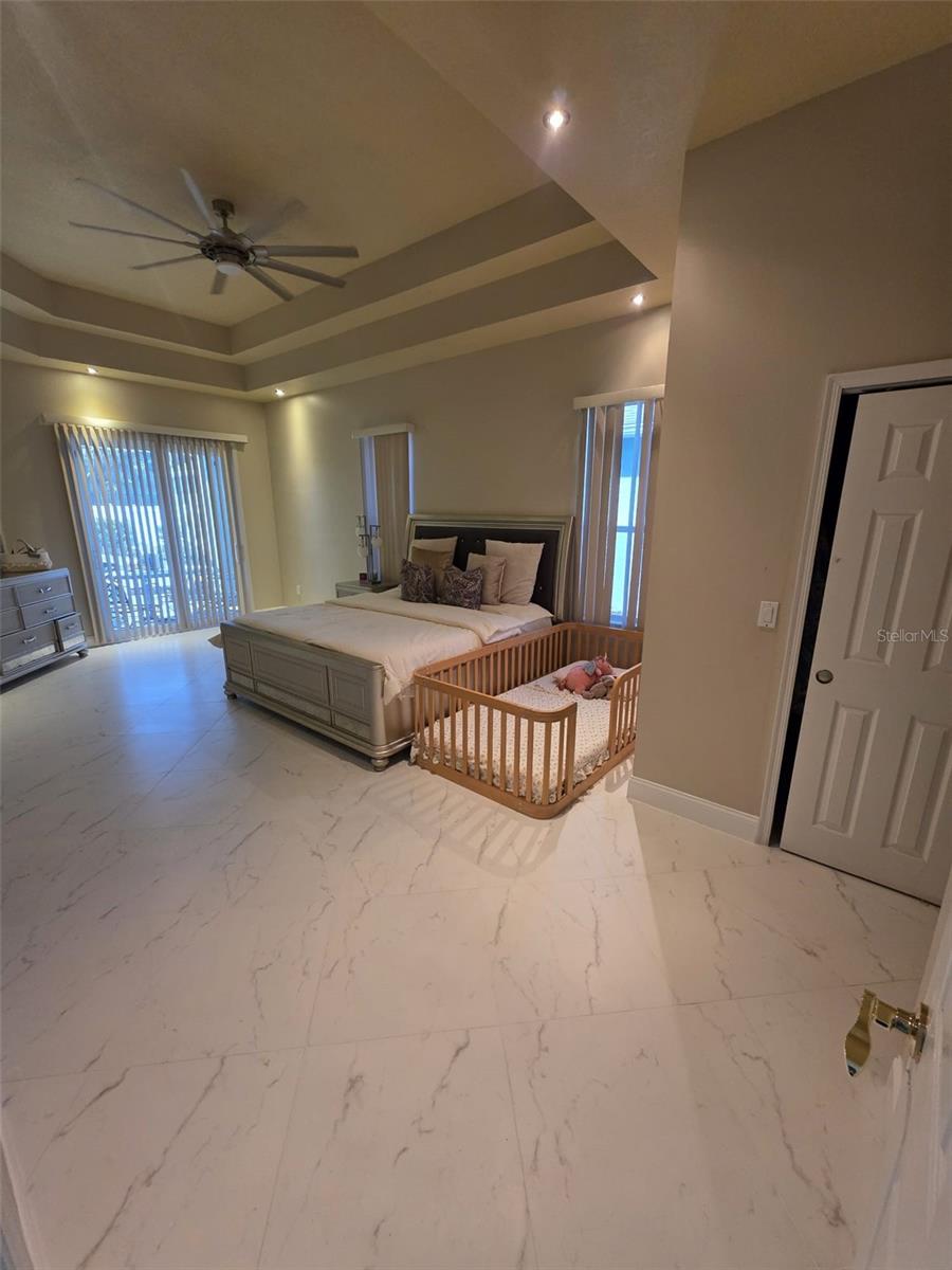 Image 8 of 40 For 5130 Chelwyn Court