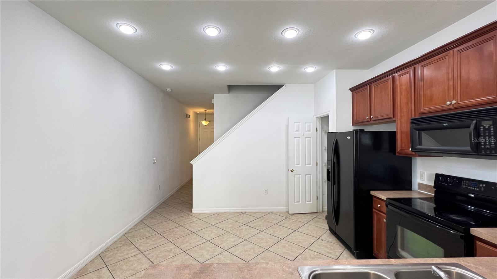 Image 15 of 33 For 5215 Paradise Cay Circle