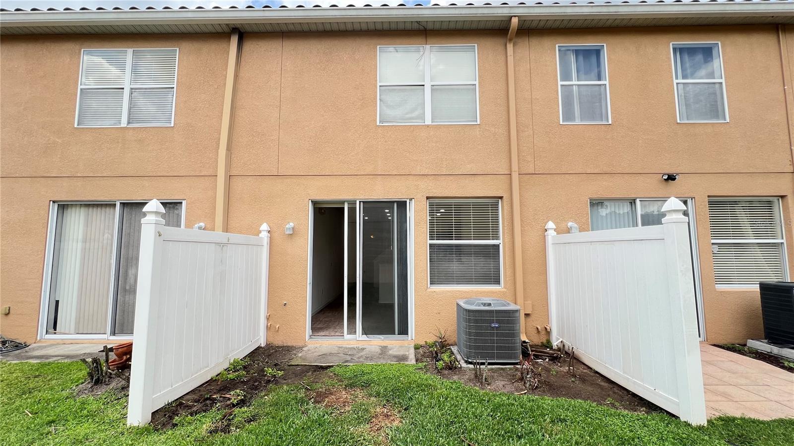 Image 18 of 33 For 5215 Paradise Cay Circle