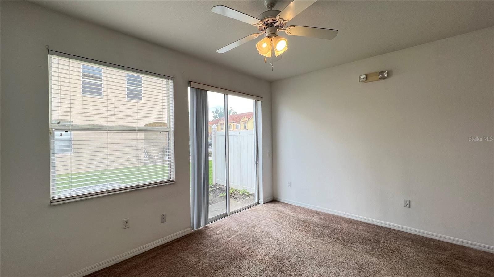 Image 19 of 33 For 5215 Paradise Cay Circle