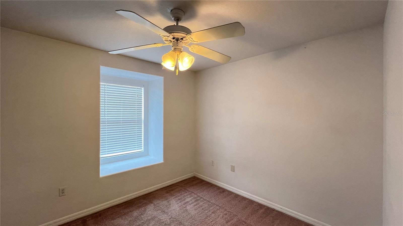 Image 21 of 33 For 5215 Paradise Cay Circle