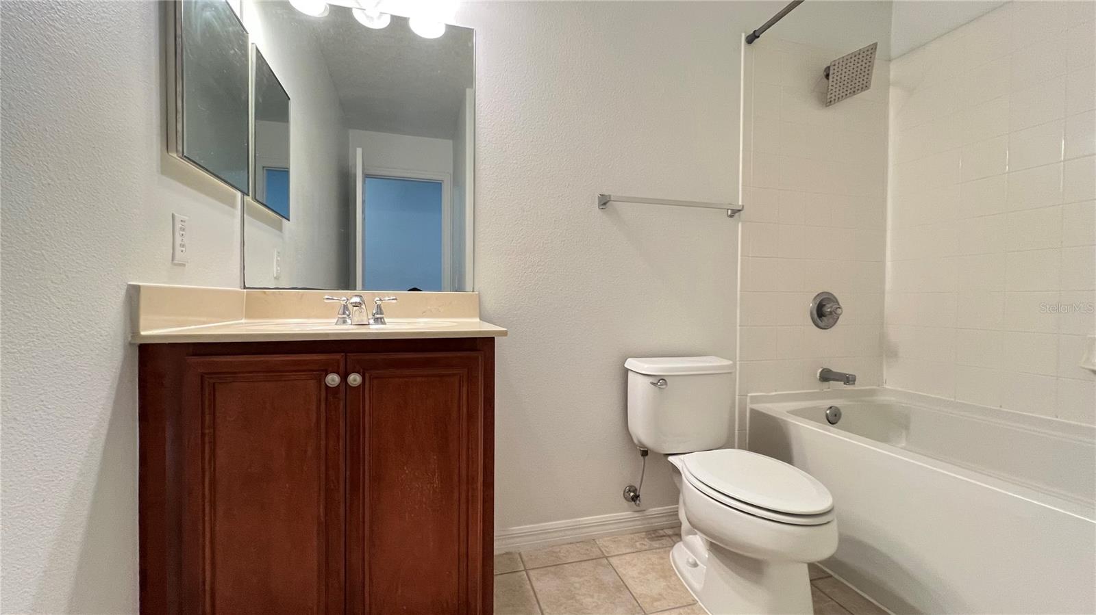 Image 24 of 33 For 5215 Paradise Cay Circle