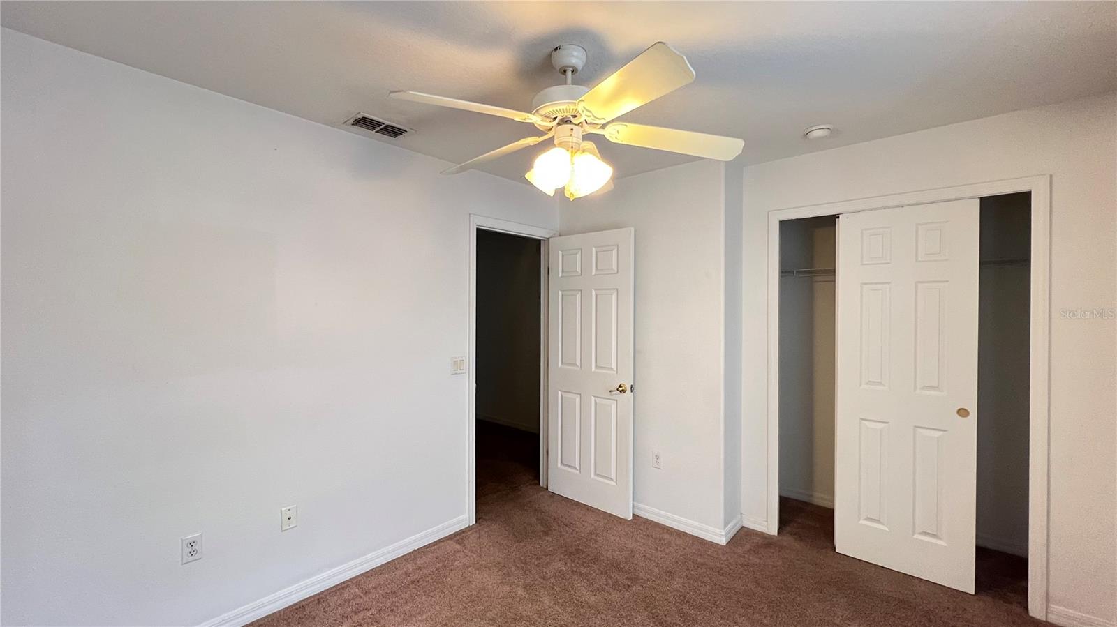 Image 25 of 33 For 5215 Paradise Cay Circle