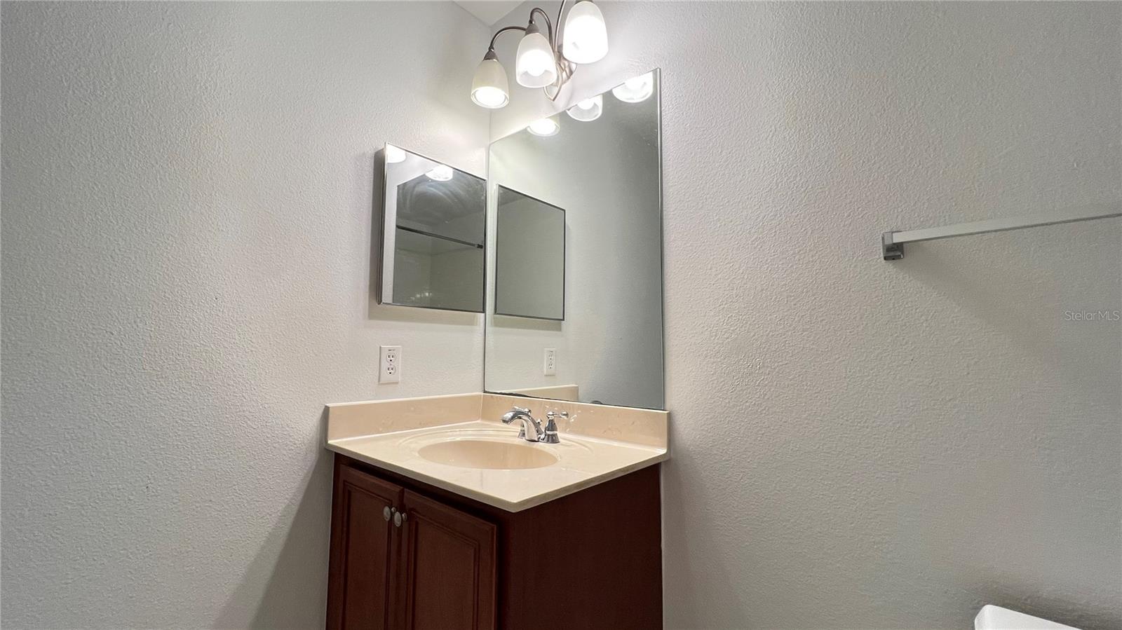 Image 28 of 33 For 5215 Paradise Cay Circle