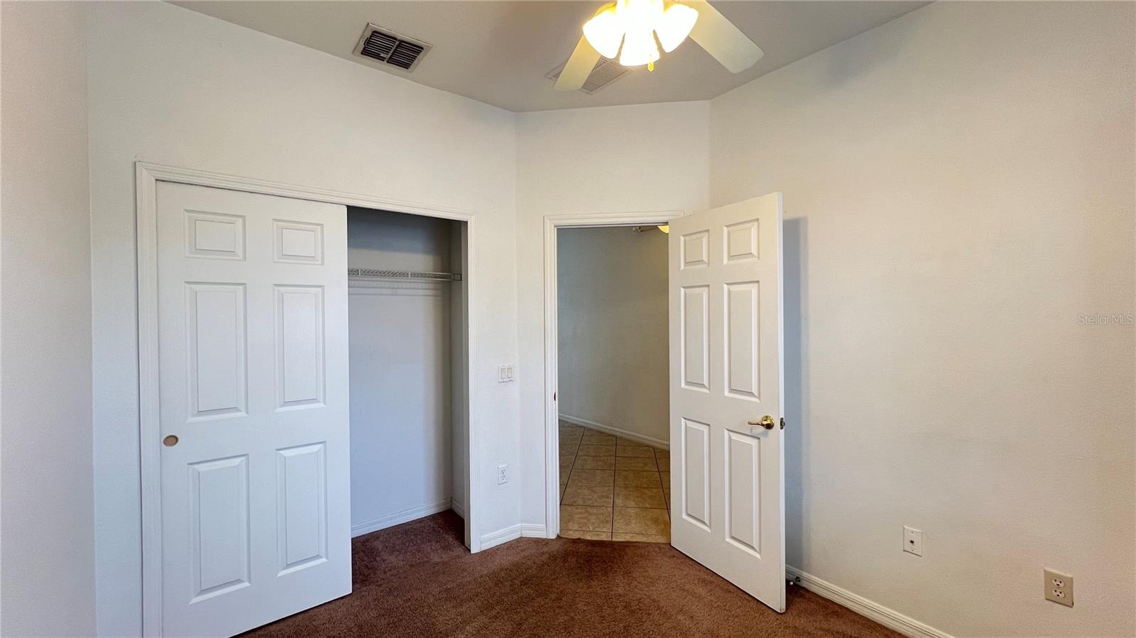 Image 8 of 33 For 5215 Paradise Cay Circle