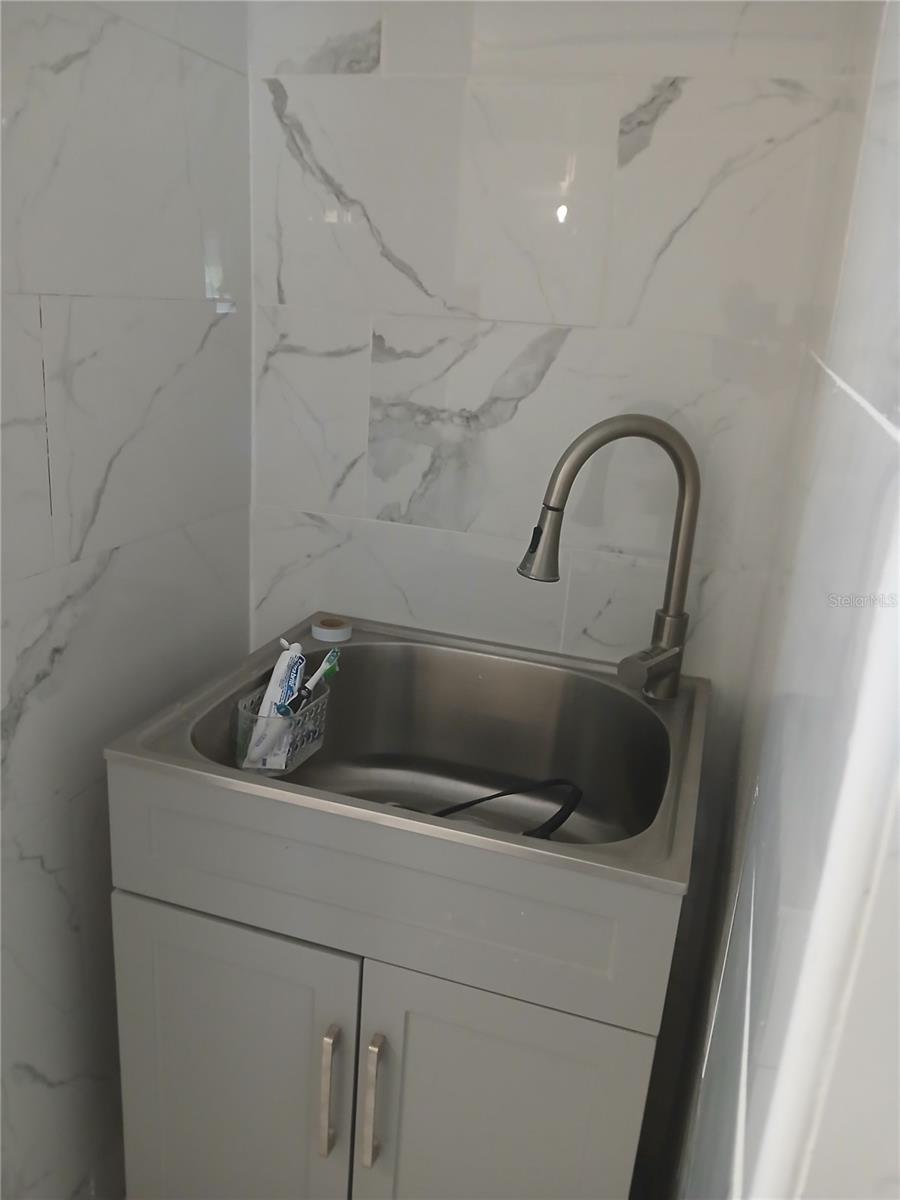 Image 14 of 15 For 2818 Texas Avenue