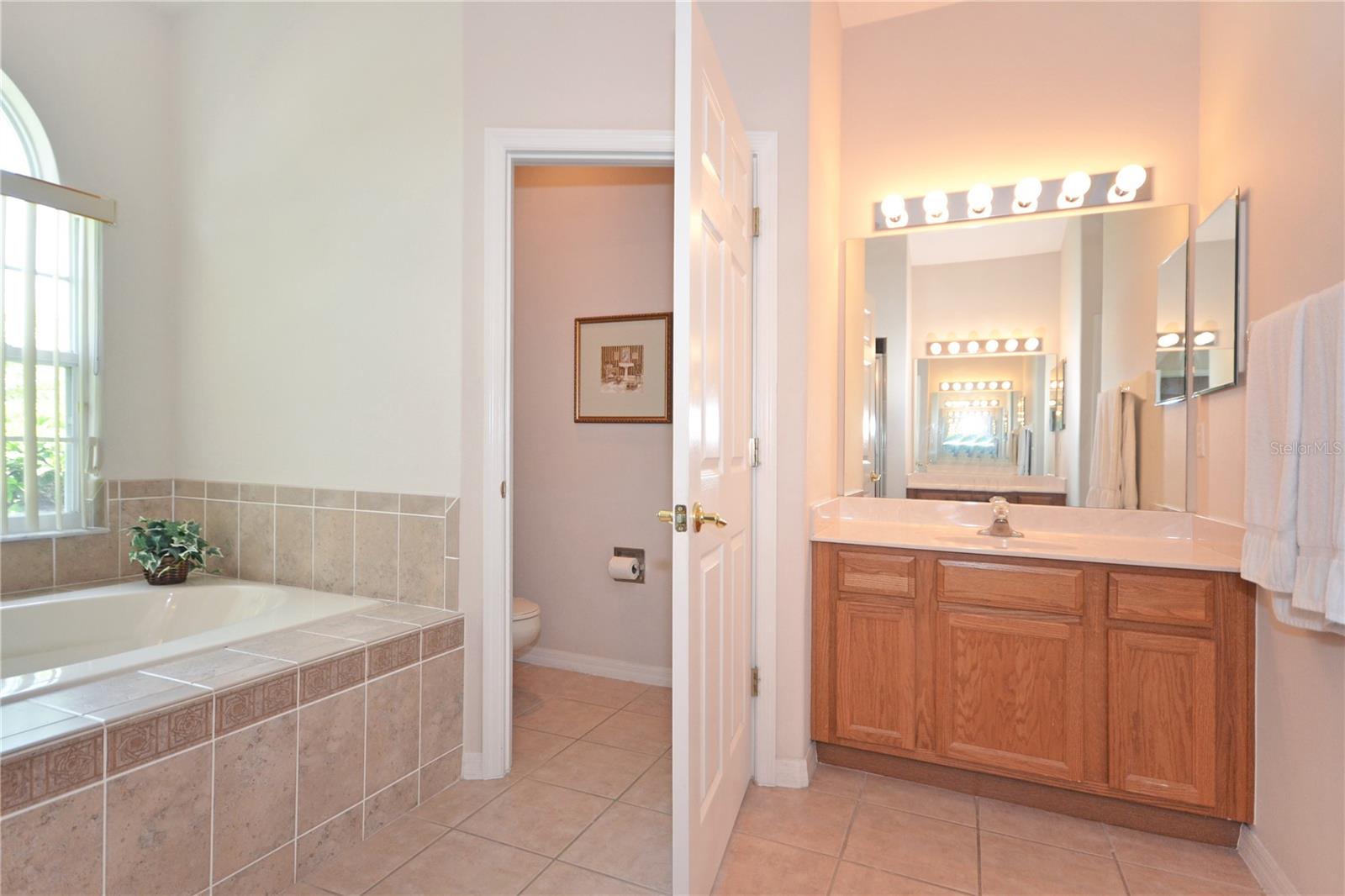 Image 14 of 31 For 423 Corvina Drive