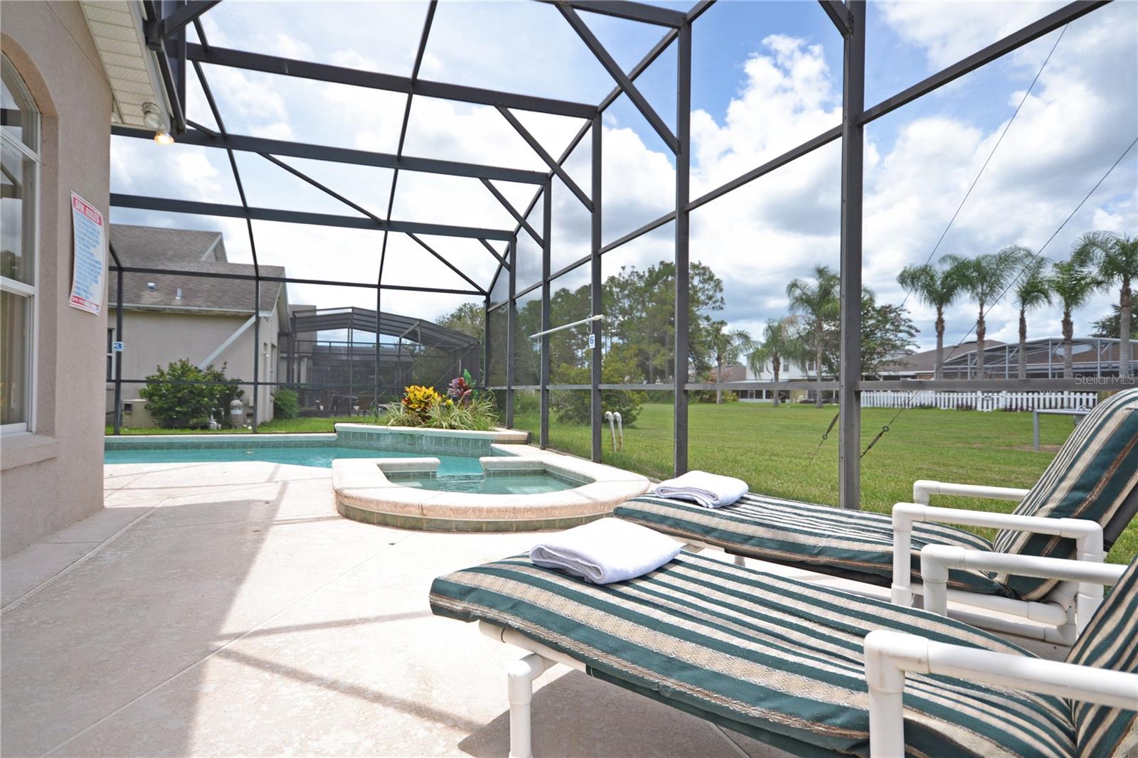 Image 29 of 31 For 423 Corvina Drive