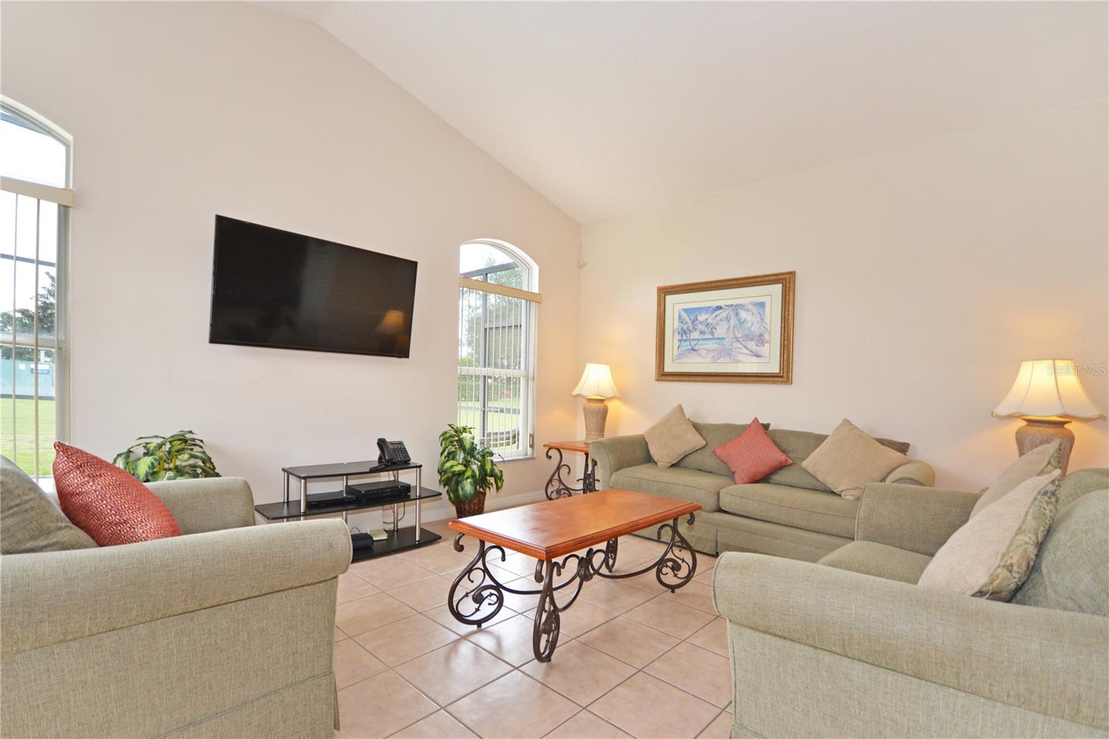 Image 3 of 31 For 423 Corvina Drive