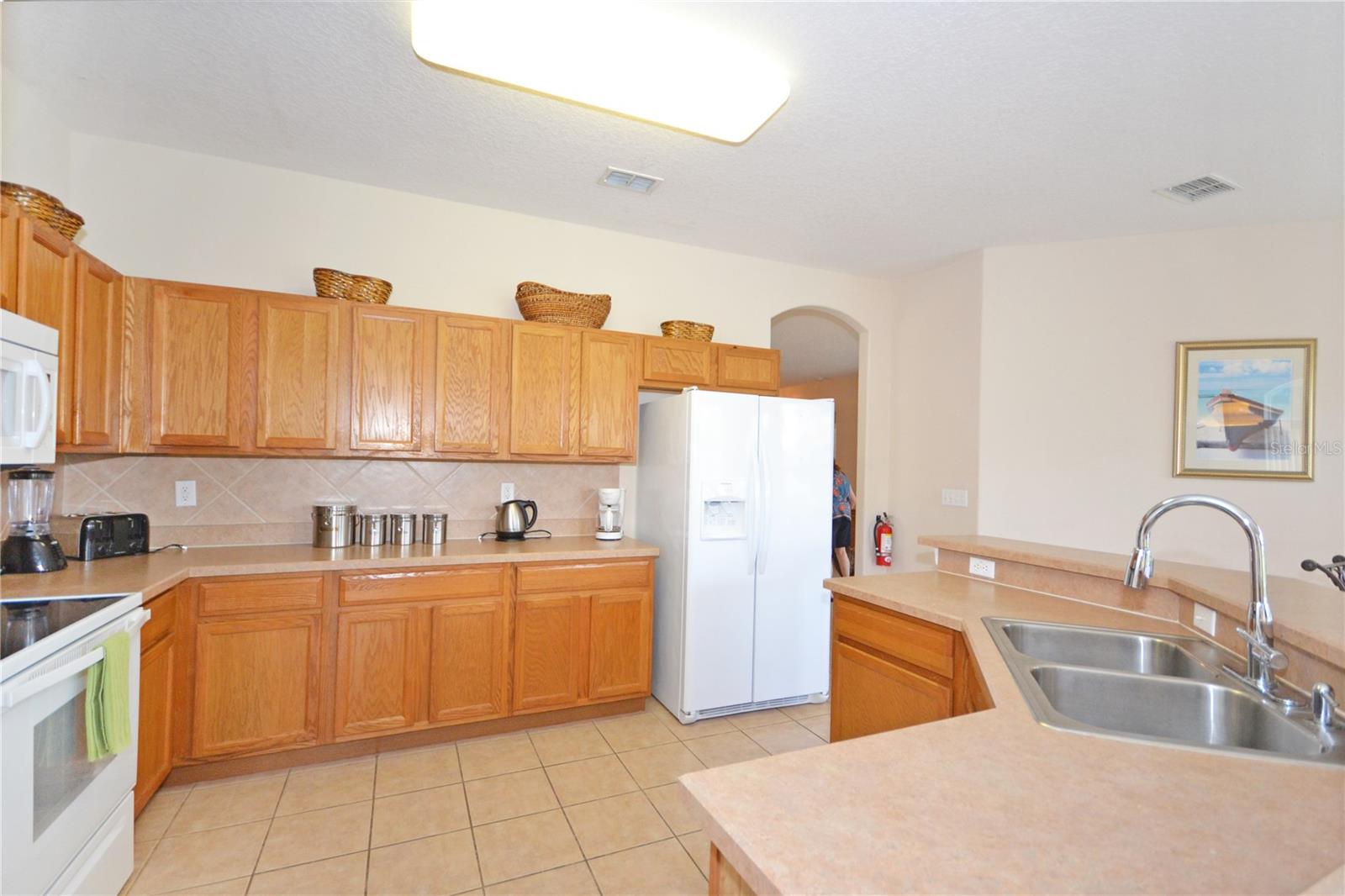 Image 6 of 31 For 423 Corvina Drive