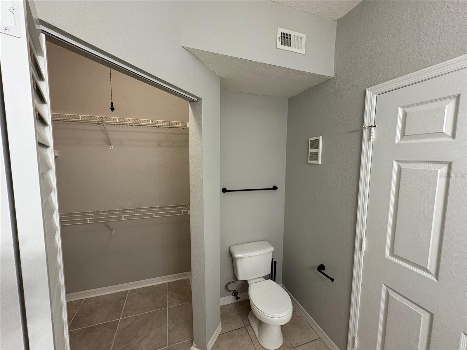 Image 14 of 17 For 6408 Raleigh Street 2402