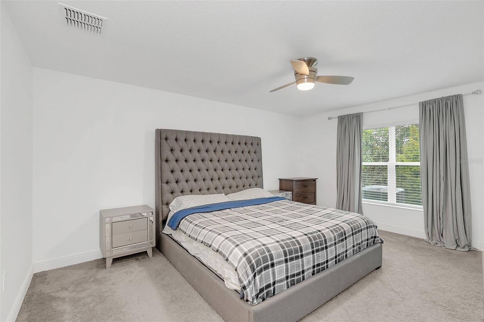 Image 13 of 31 For 1877 River Crest Avenue