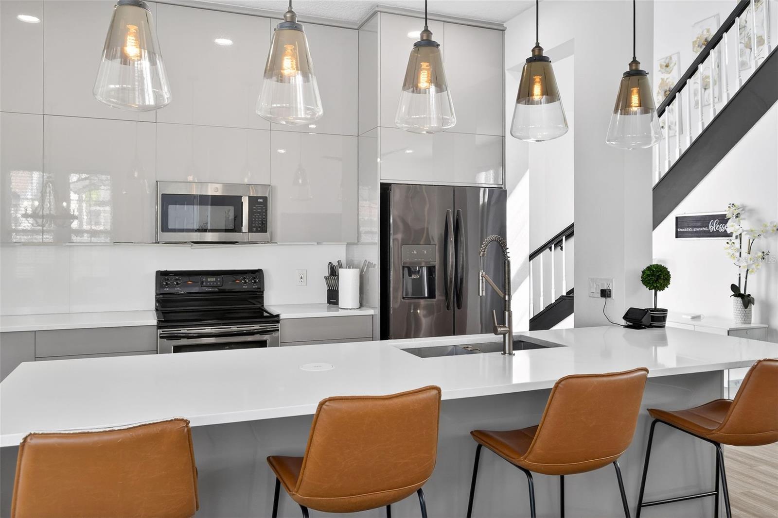 Image 15 of 55 For 810 Lake Evalyn Drive