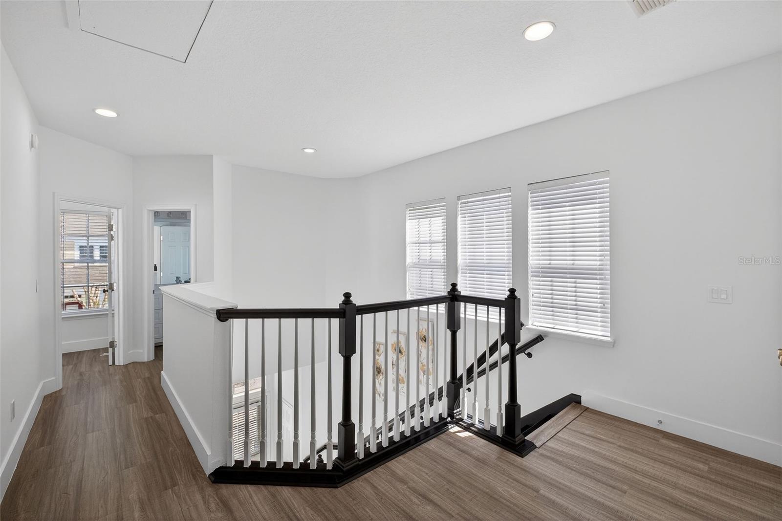 Image 20 of 55 For 810 Lake Evalyn Drive