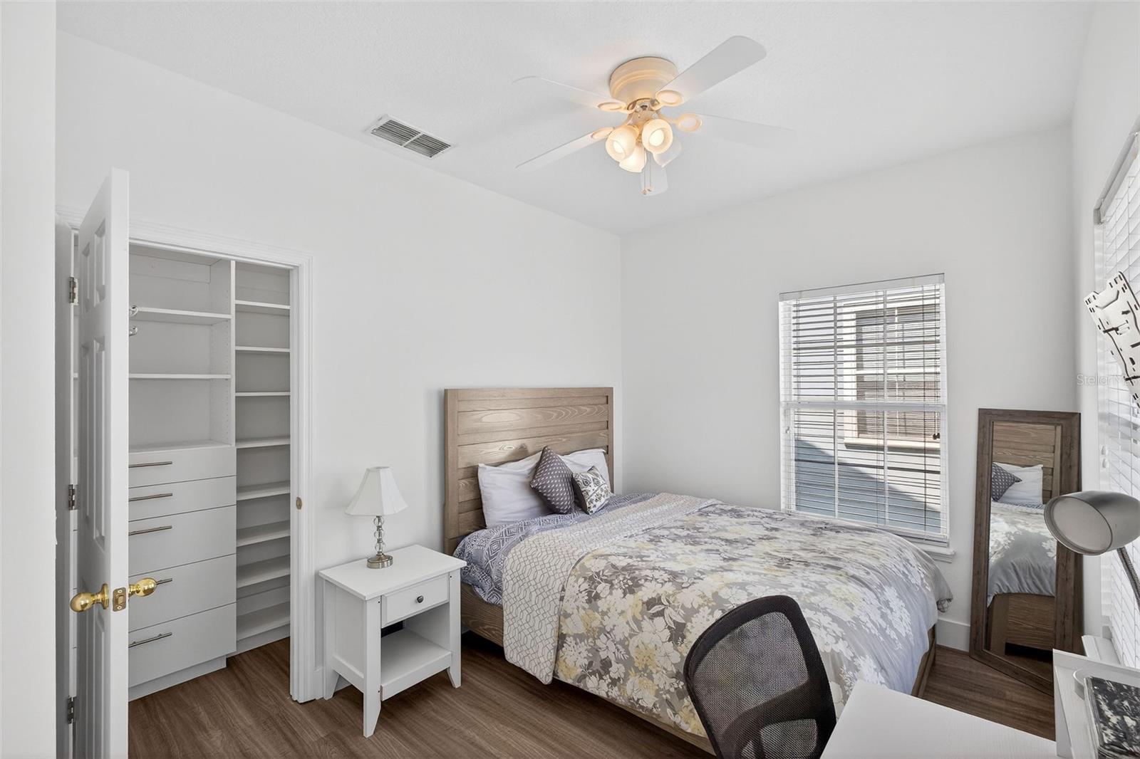 Image 27 of 55 For 810 Lake Evalyn Drive