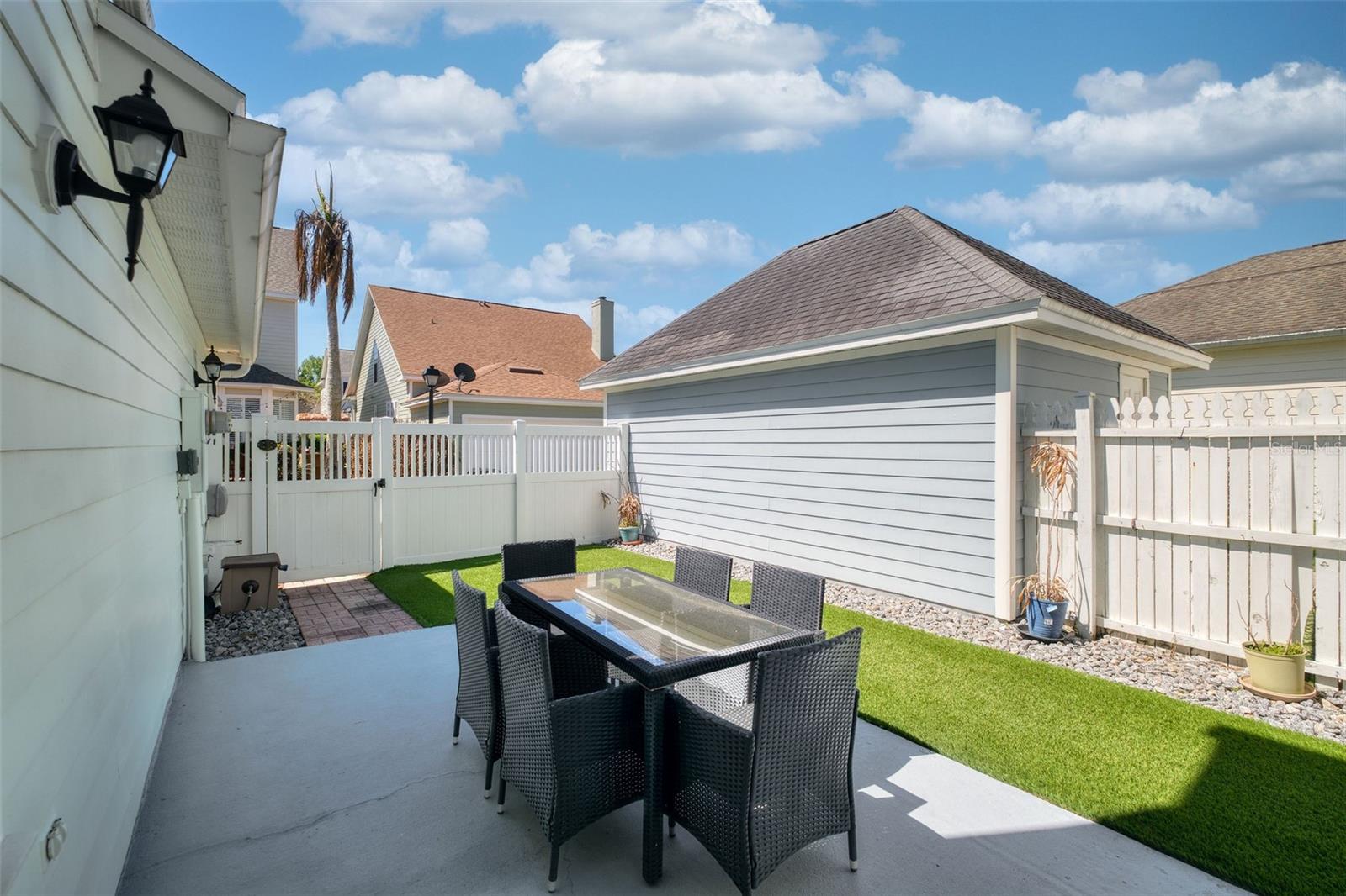 Image 33 of 55 For 810 Lake Evalyn Drive