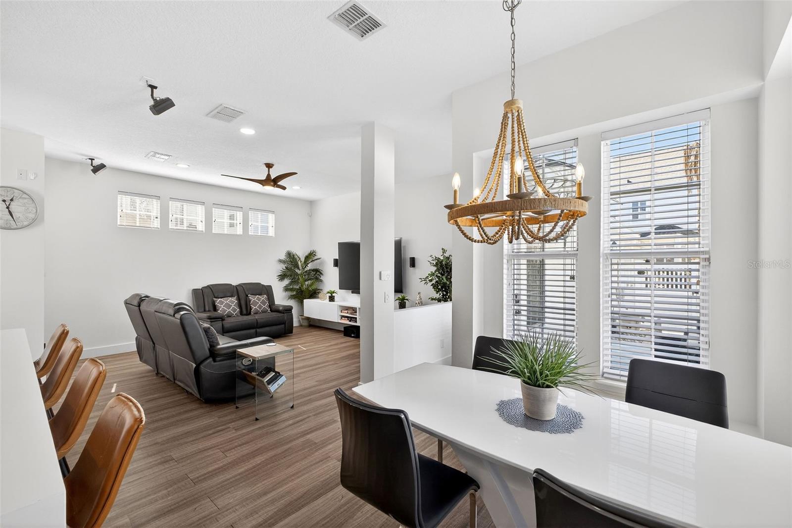 Image 8 of 55 For 810 Lake Evalyn Drive