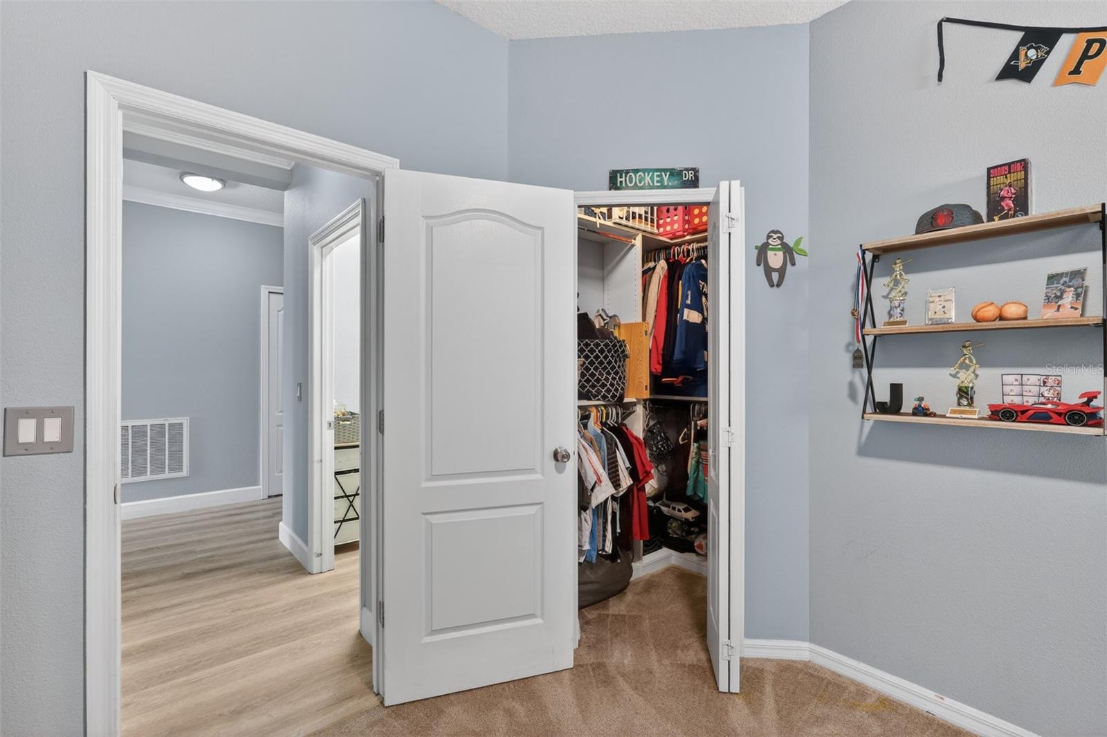 Image 21 of 40 For 2502 Isabela Terrace