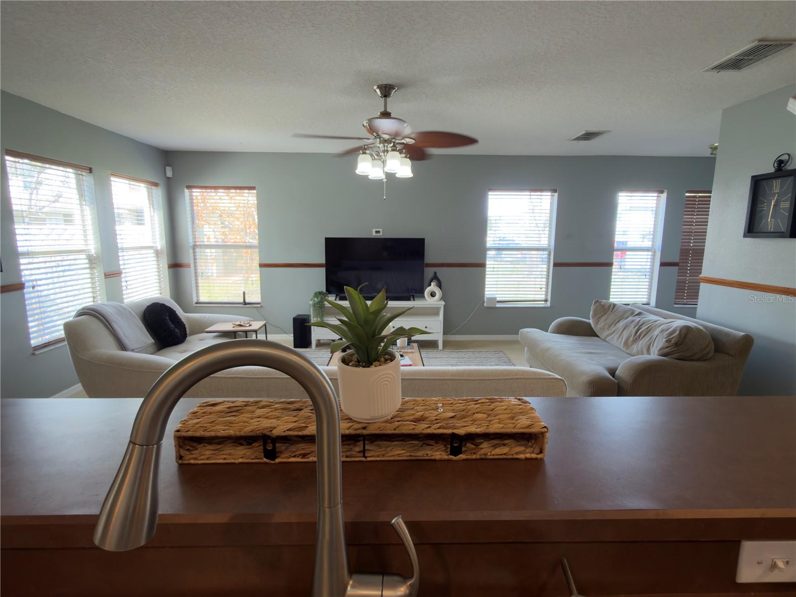 Image 2 of 26 For 2552 Aventurine Street