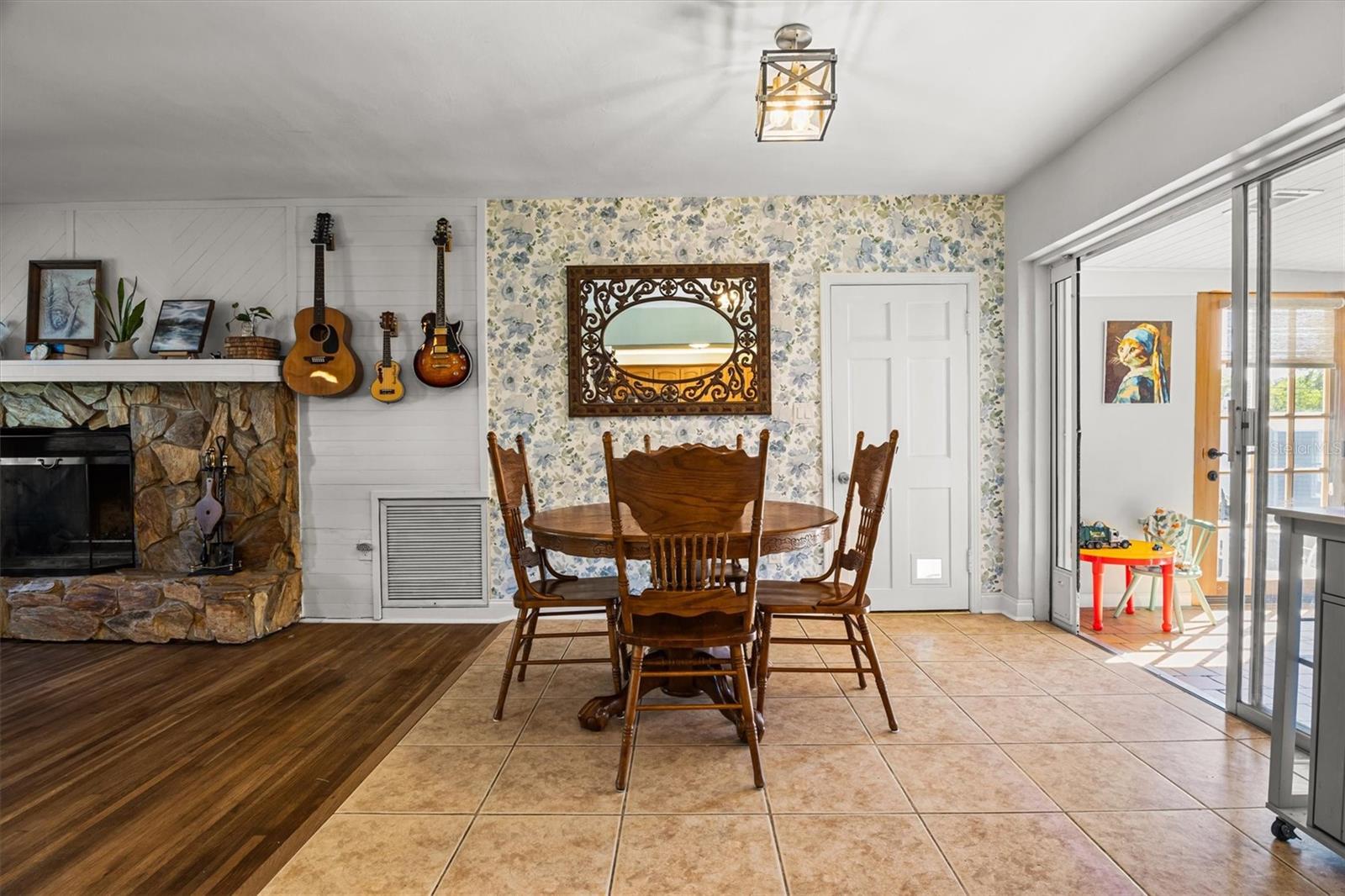 Image 14 of 47 For 3216 Cleveland Heights Boulevard