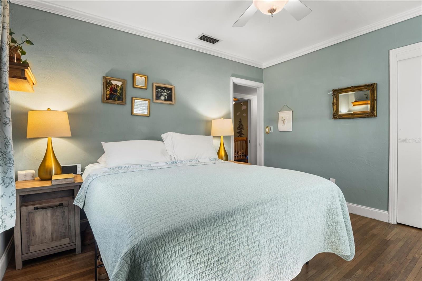 Image 16 of 47 For 3216 Cleveland Heights Boulevard