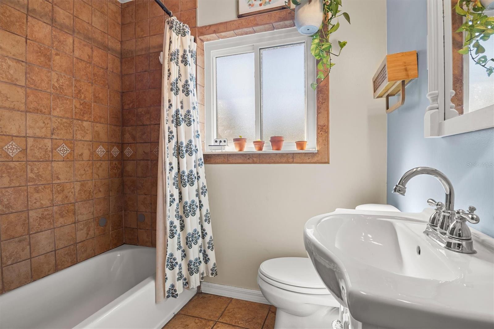 Image 25 of 47 For 3216 Cleveland Heights Boulevard