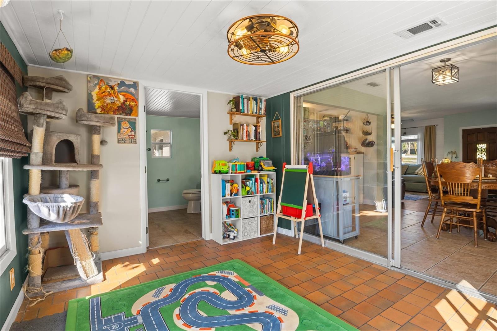 Image 26 of 47 For 3216 Cleveland Heights Boulevard