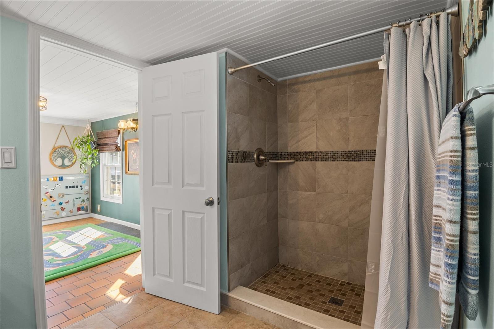 Image 29 of 47 For 3216 Cleveland Heights Boulevard