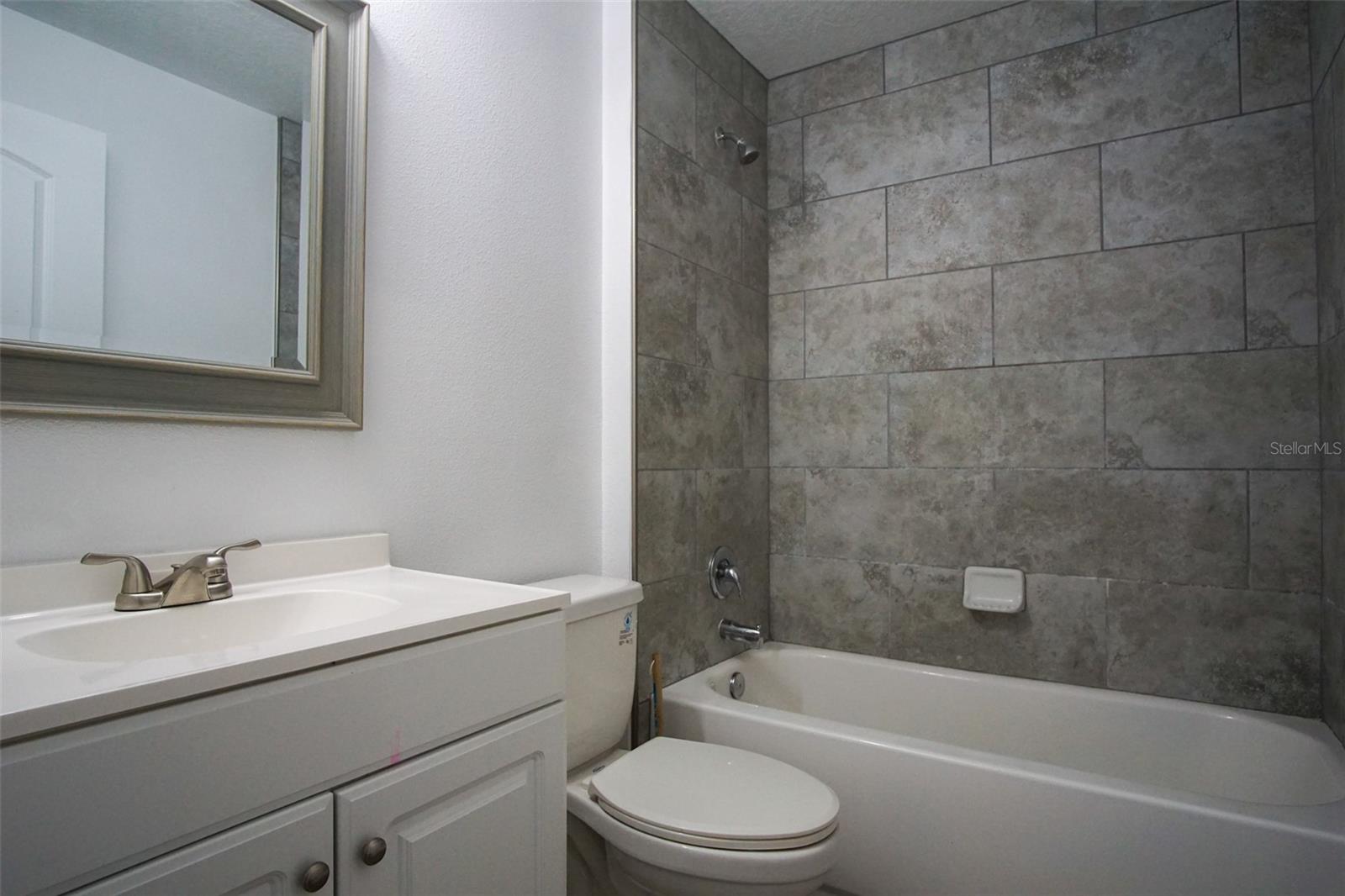 Image 16 of 18 For 217 Maple Street