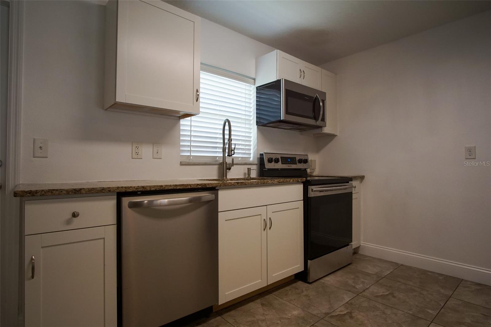 Image 5 of 18 For 217 Maple Street