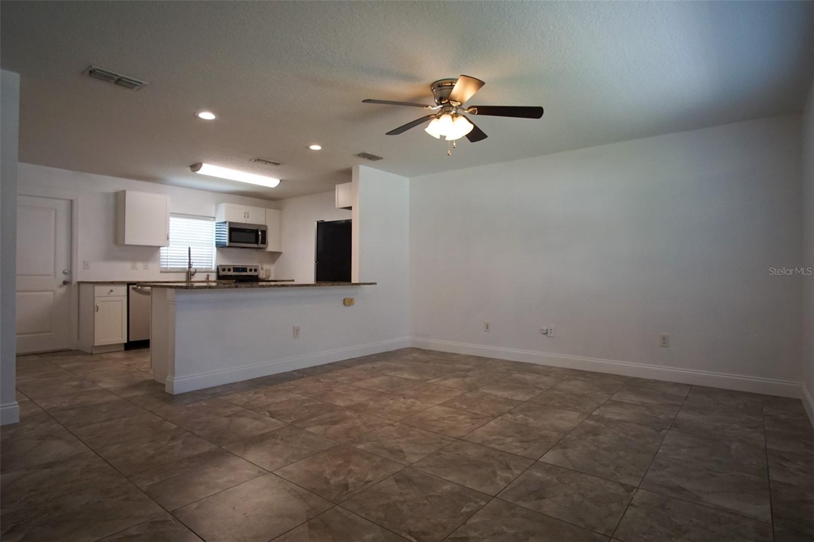 Image 7 of 18 For 217 Maple Street