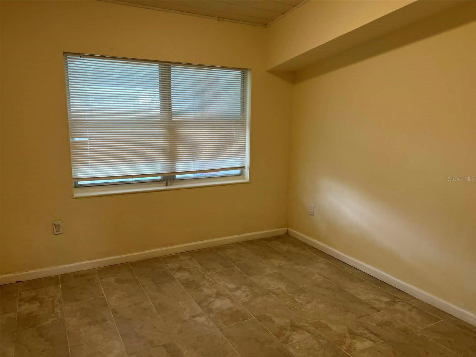 Image 10 of 17 For 682 Walkup Drive